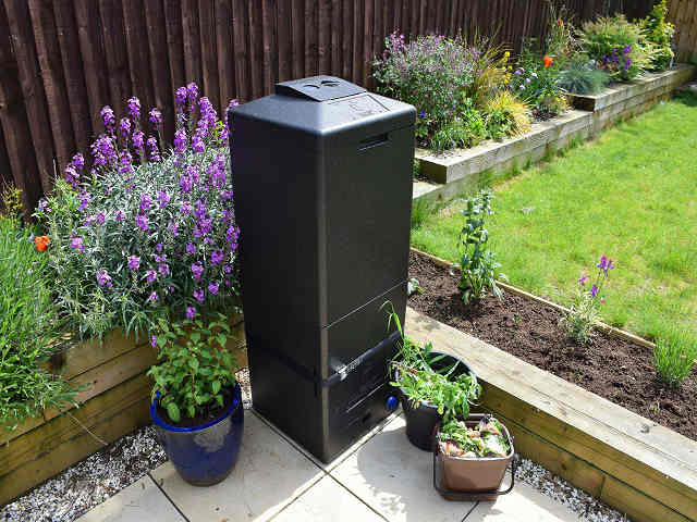 Will the composter provide a breeding environment for maggots?? I have found this is a problem with our brown bin, particularly during warmer weather. I hate the thought of opening the composter and find maggots on the inside of the lid!!