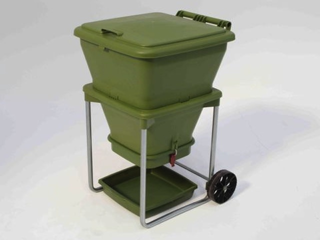 how much worms should I get for this bin?